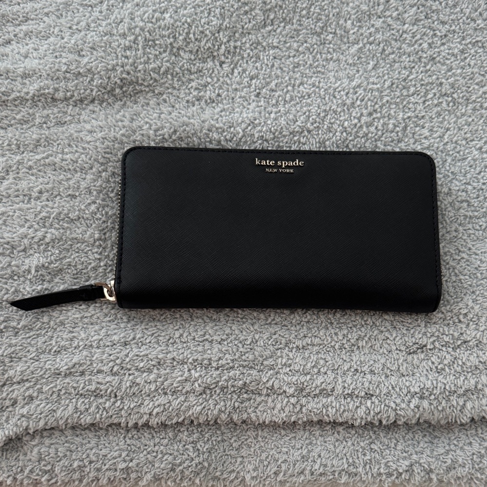 Kate Spade New York Wallet Clutch